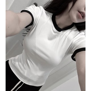 bán sỉ KBKN Sét áo pull tăm chân váy đen