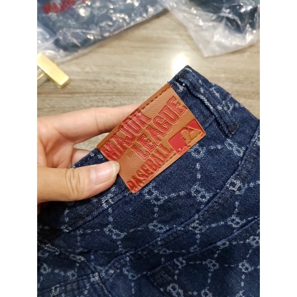 Chân váy bò xanh M.L.B có quần trong