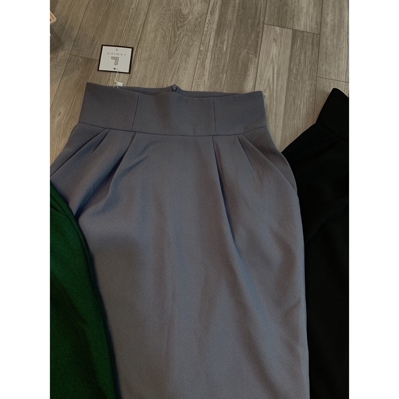 Chân Váy Bút Chì Bom Hàn Quốc Xẻ Sau Dài 70cm Có Túi Chéo 2 Bên