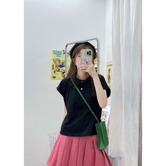Áo thun polo tay ngắn cánh dơi form rộng lửng cài nút màu đen basic Lapi Tee - Sibling House