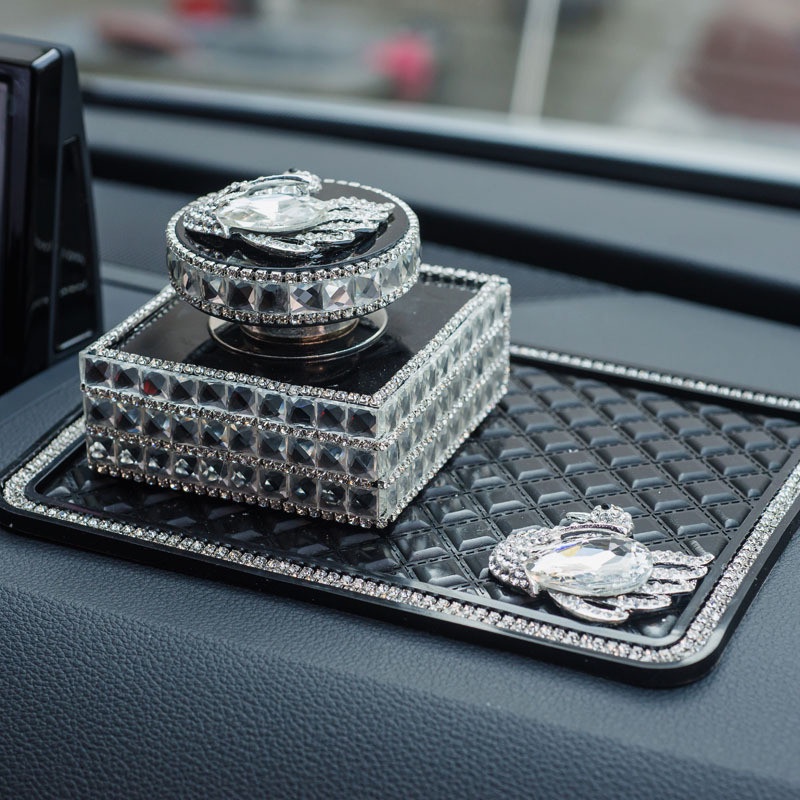 Nước hoa trà màu trắng, tím ,  đen đặt taplo cực sang