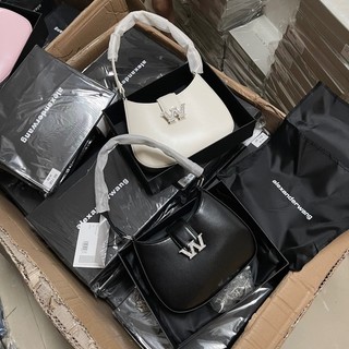 Túi Wang full box cho nữ thời trang đi tiệc đi chơi túi đeo vai Navasa W02
