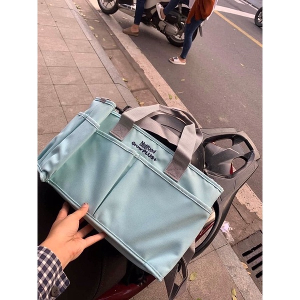 Túi bỉm sữa đa năng hàng khuyến mãi Nutifood