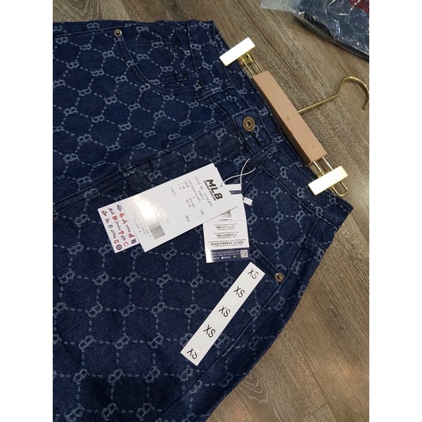 Chân váy bò xanh M.L.B có quần trong