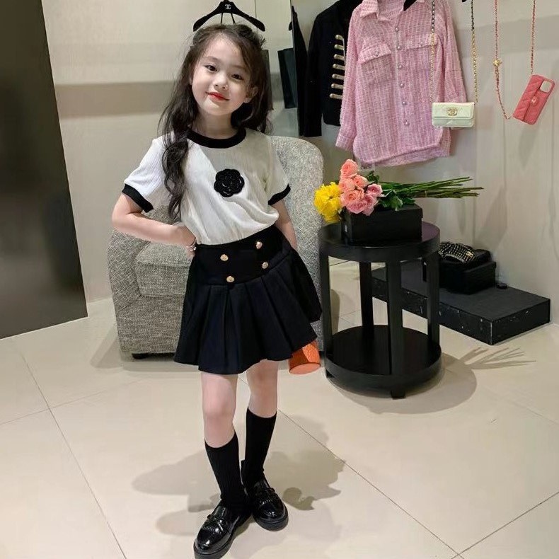 Set áo phối váy "HOA TRÀ" 18-48kg cho bé gái 4-14 tuổi. Chân váy xếp li xinh xắn. Hàng may kỹ. STA001