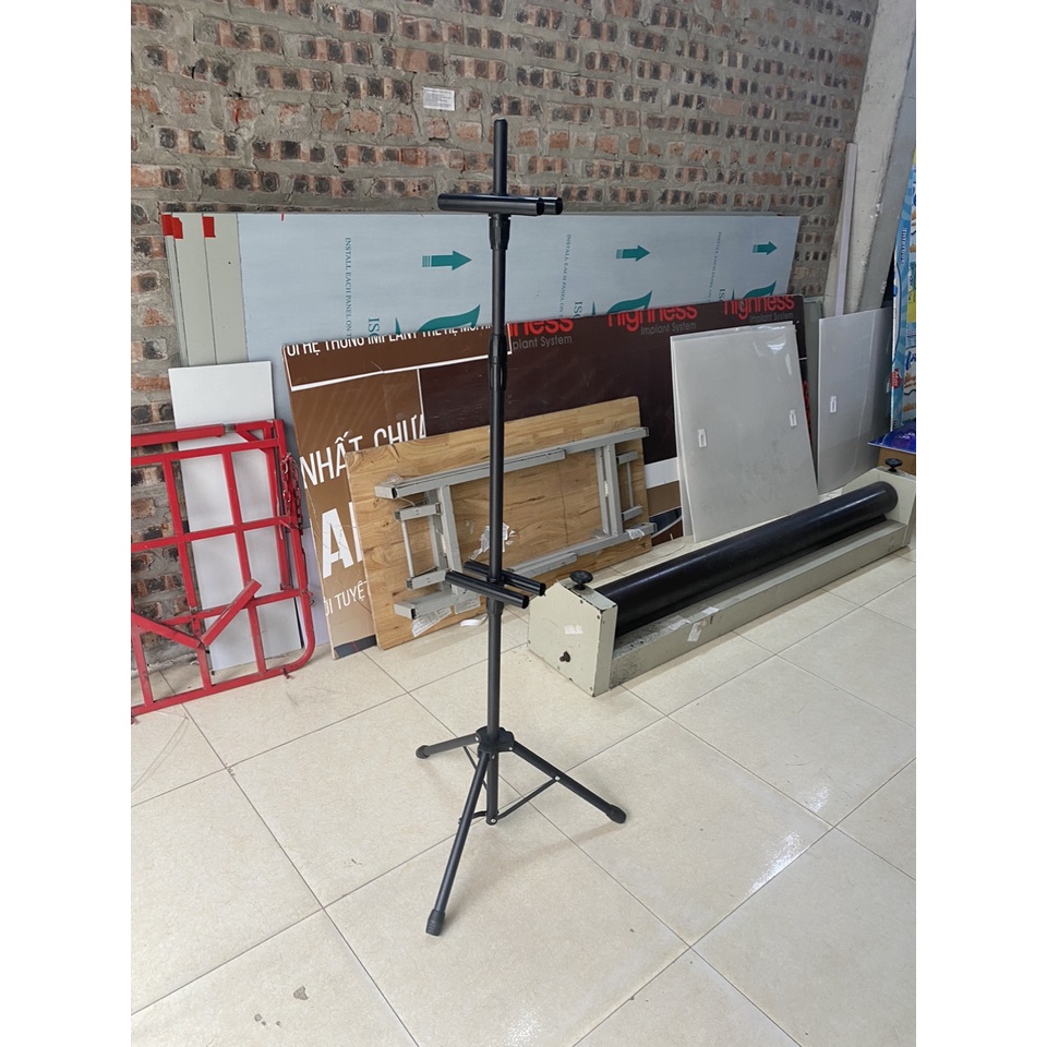 Giá standee treo tấm poster, treo tranh hai mặt bằng sắt, kệ để tranh chữ thập, giá chữ thập