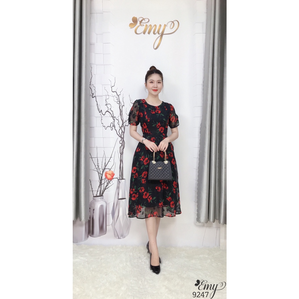 Đầm EMY EM9247 Xoè Cổ Tròn