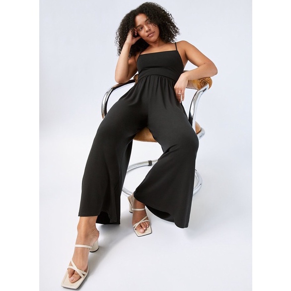 Áo liền quần Jumpsuit 2 dây WF - Lựa chọn hoàn hảo cho mùa hè