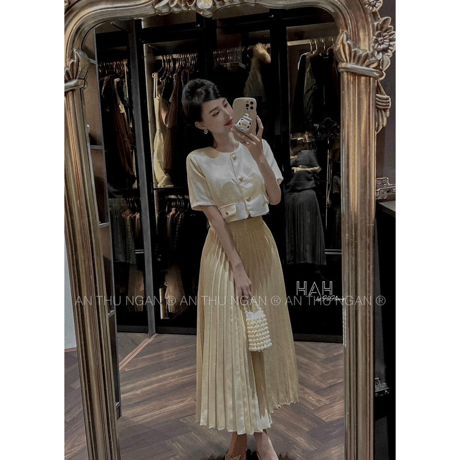Set Bộ Tiểu Thư Áo Croptop Đính Nút Kèm Chân Váy Midi Suông Xếp Ly , Thời Trang Sang Trọng Lịch Sự
