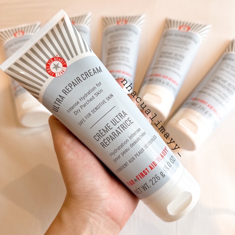 226g Kem dưỡng ẩm phục hồi da First Aid Beauty Ultra Repair Cream 226g