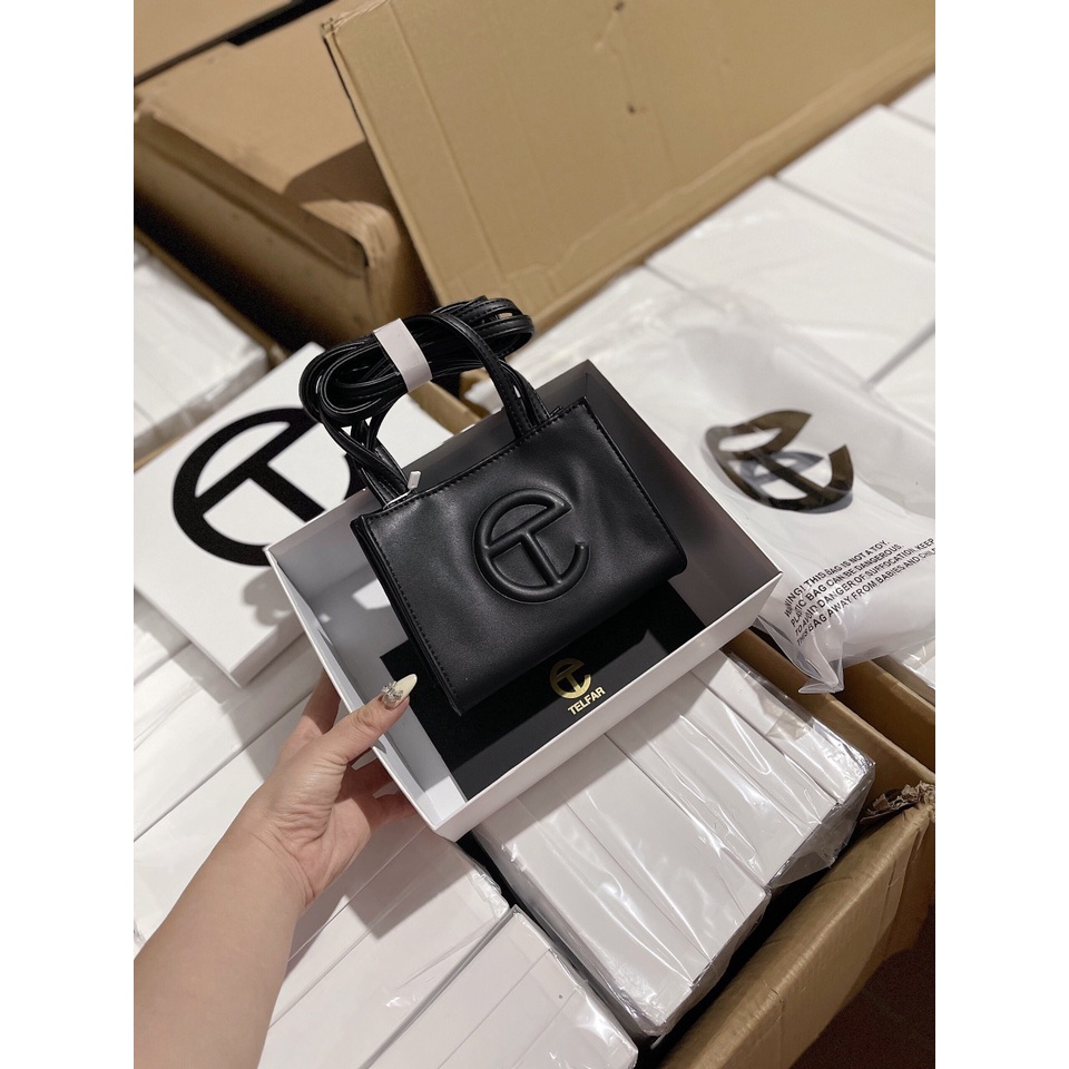 Túi TF PHOM CỨNG Hotrend nhất 2023 size 17cm kèm dây đeo chéo siêu xinh-HÀNG LOẠI 1