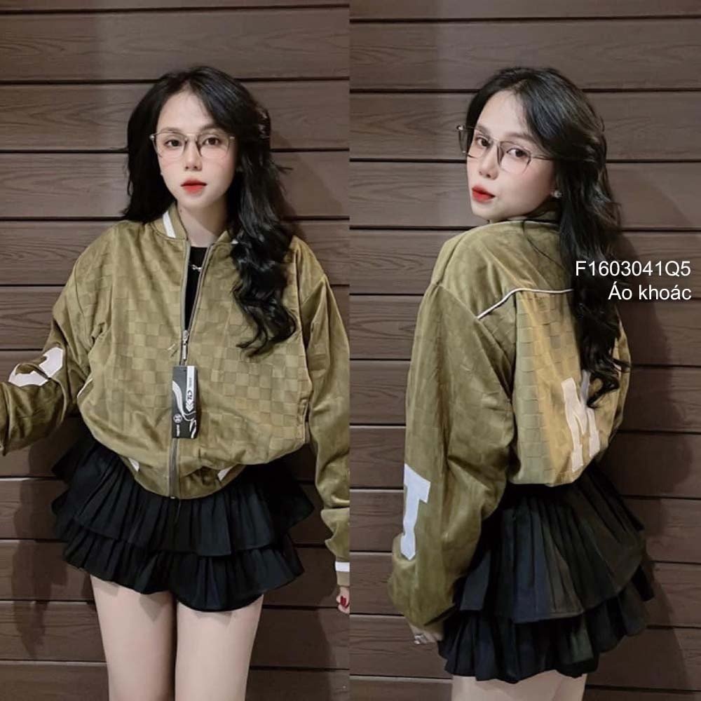 Áo khoác lưng phối chữ M tay dài bo