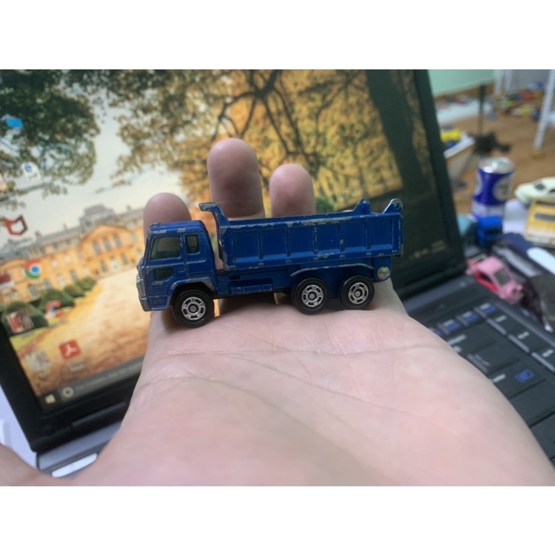 Xe mô hình tomica Hino truck 1989