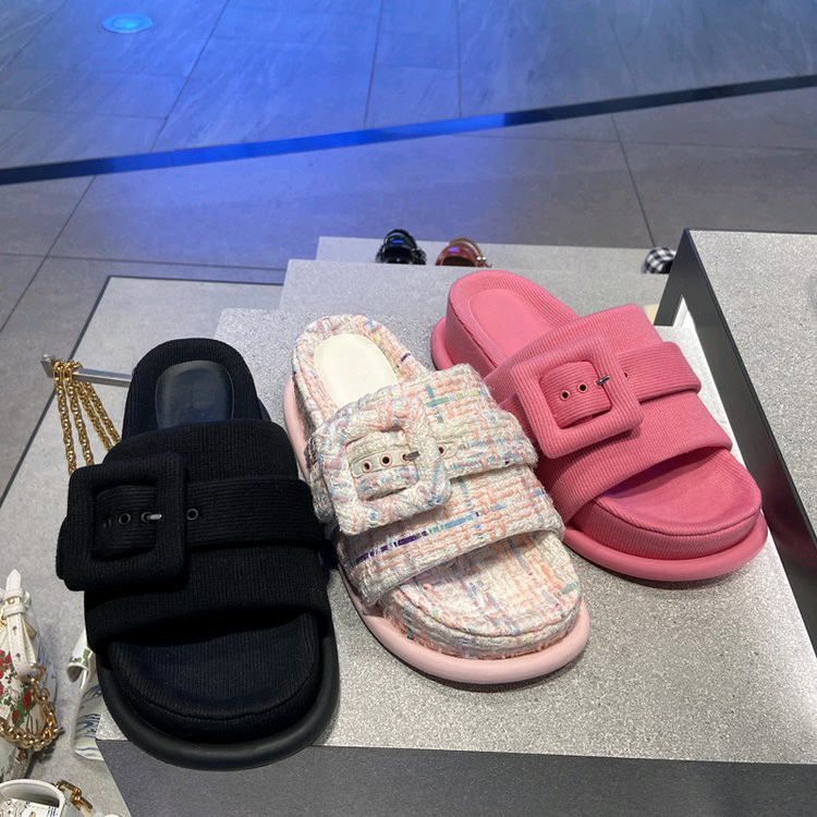 Mẫu dép Tweed bánh mì đế cao 4 cm mũi hở gót hở mix màu sắc xinh xắn cá tính dễ thương xuân hè 2023 BO SHOP