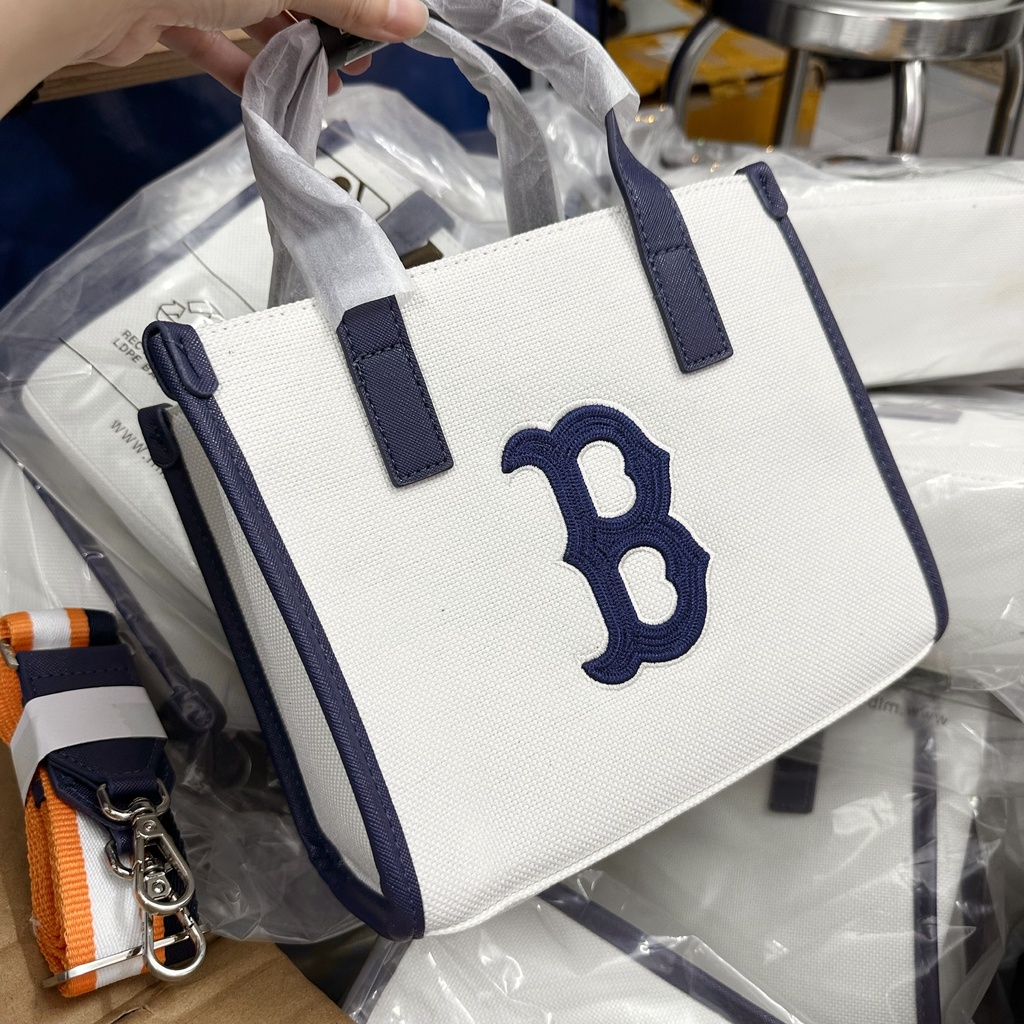 Túi MLB quai xách kèm dây bảng to đeo chéo ,chất vải canvas dày dặn màu mới toanh (Size 23)