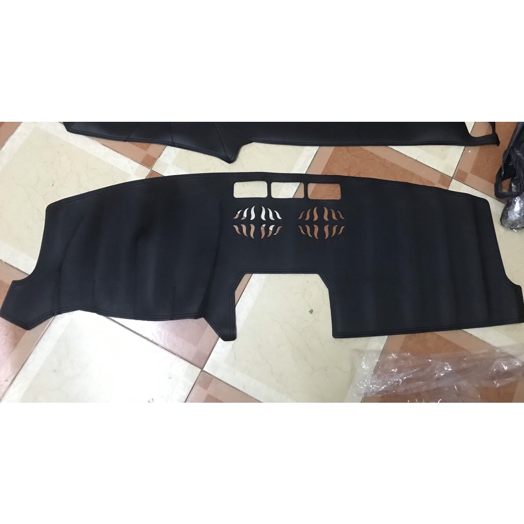 Thảm taplo da vân carbon cao cấp CX5 2018-2022