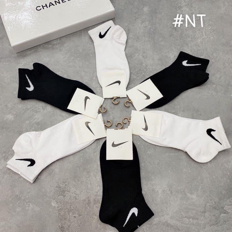 Tất Nike cổ ngắn dệt kim màu trắng, đen co giãn thoải mái dày dặn không gây mùi