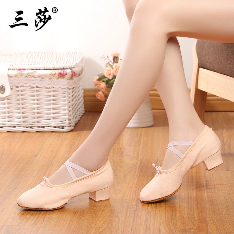 Giày múa, giày nhảy dance