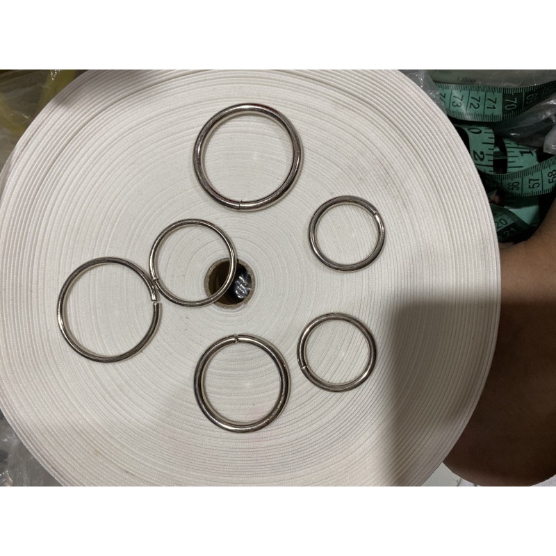 Khoen tròn inox từ 2,5 cm -6 cm giá 22k/ 10 cái