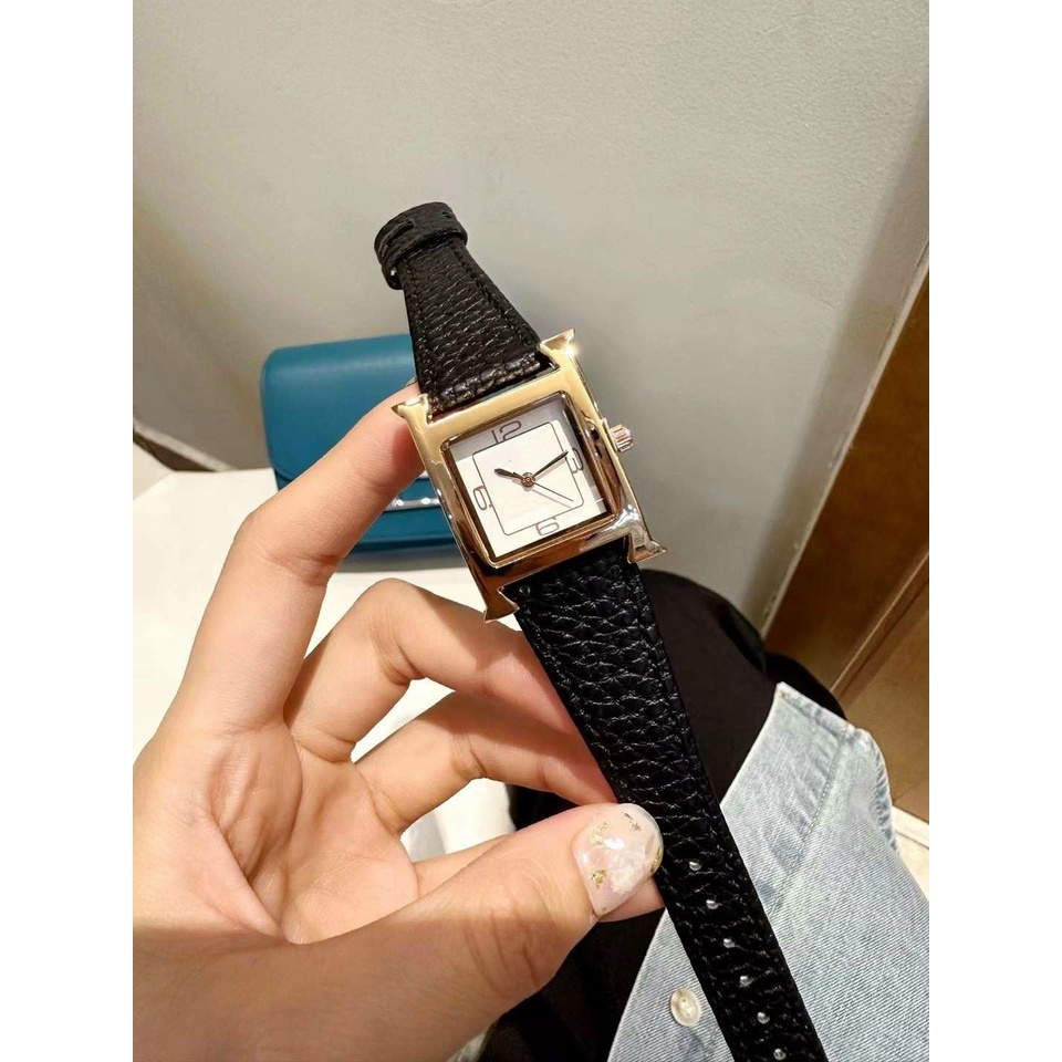 Đồng Hồ Nữ HM Dây Da