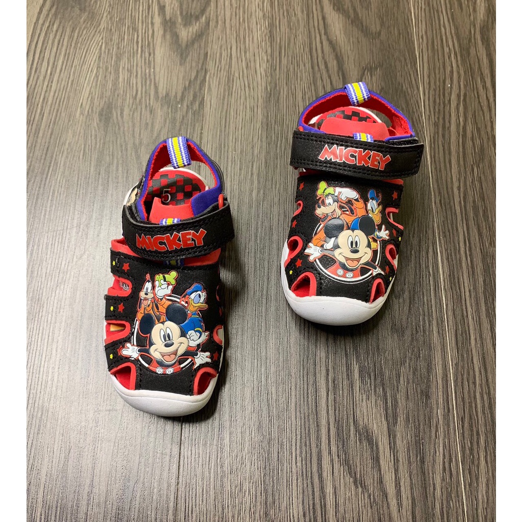 Dép Sandal Rọ Cho Bé Hãng Disney Xuất Dư Xịn Đét Có Đèn Nháy