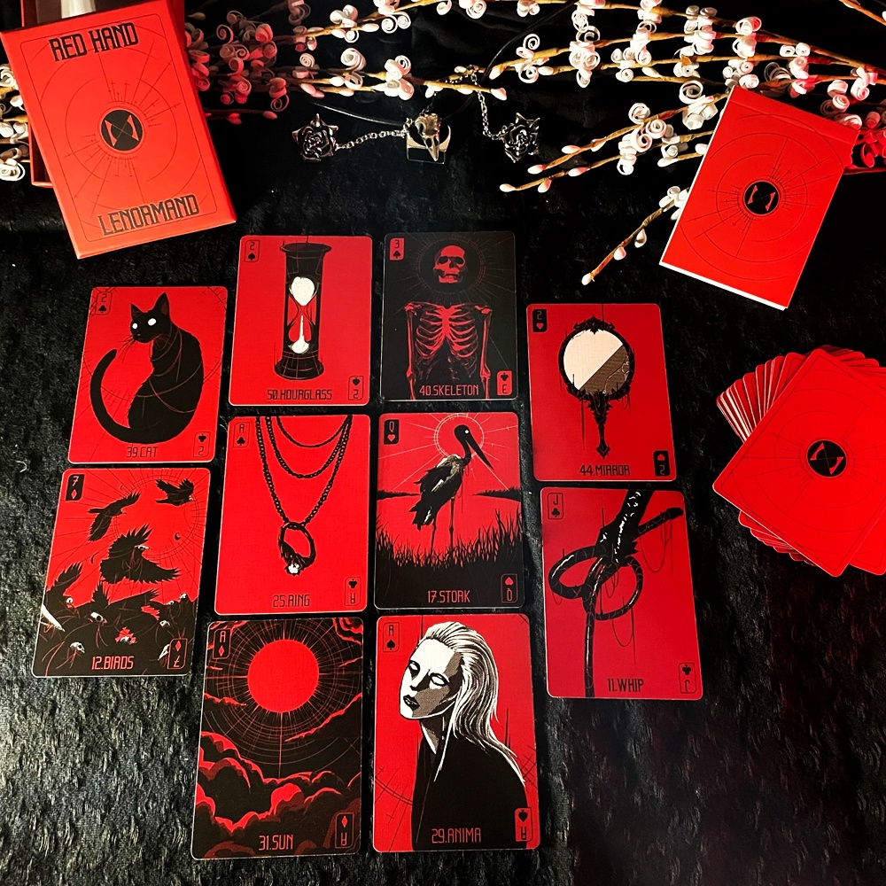 Bộ Bài Red Hand Lenormand