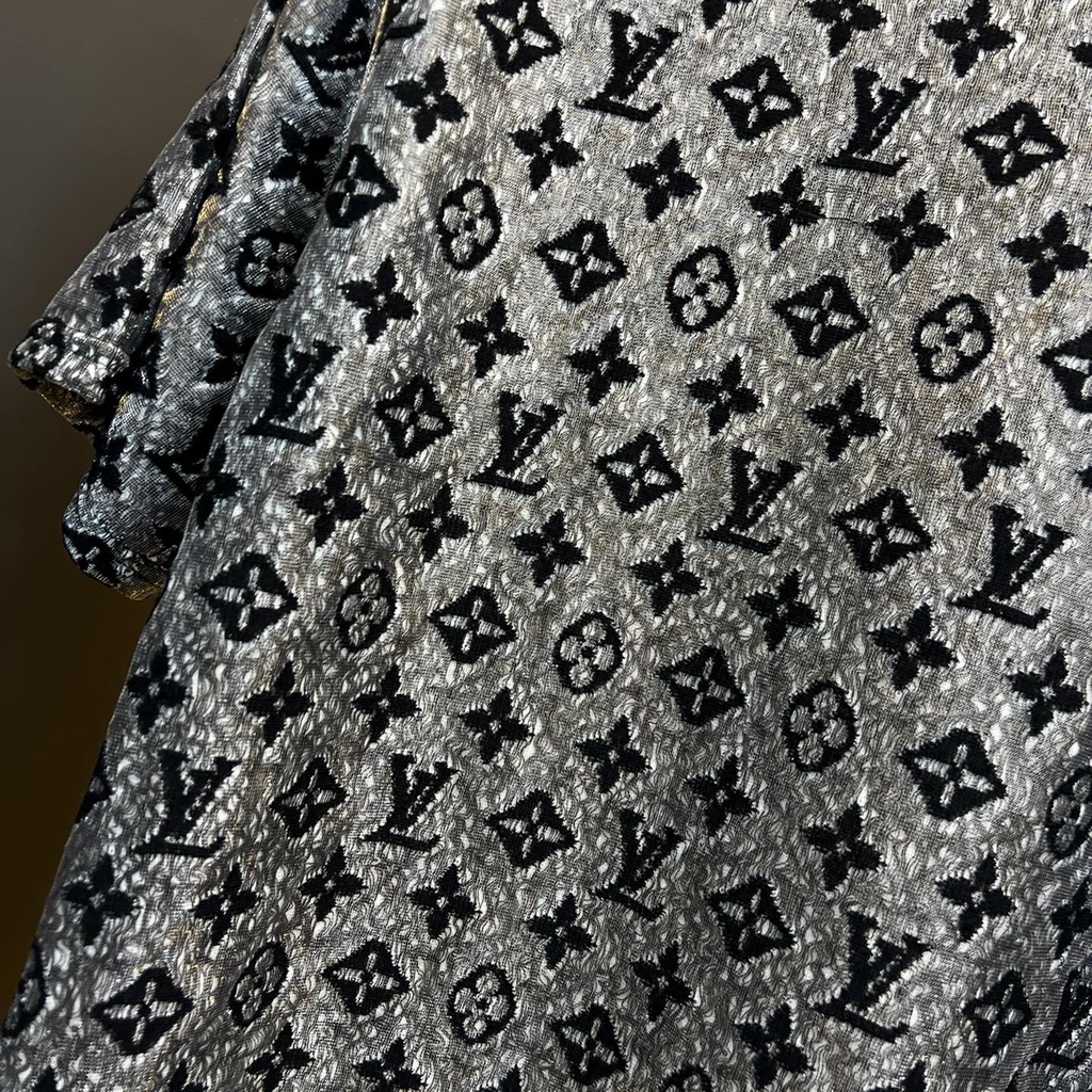 ÁO PHÔNG NAM NỮ L.V chất cotton 2 lớp