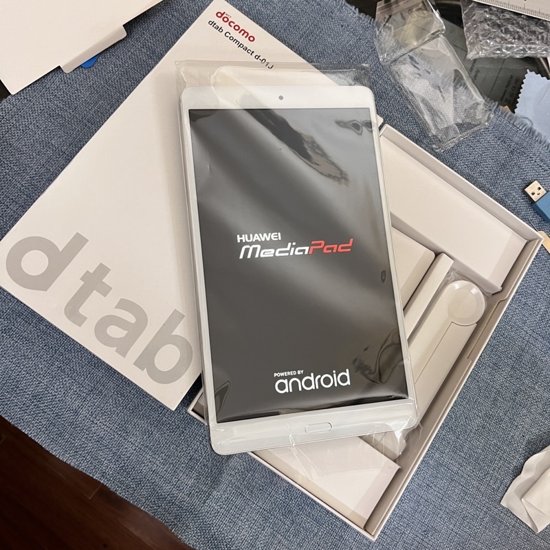 Máy tính bảng Dtab D01J 8.4inch 3GB Ram LTE nghe gọi được Full tiếng việt