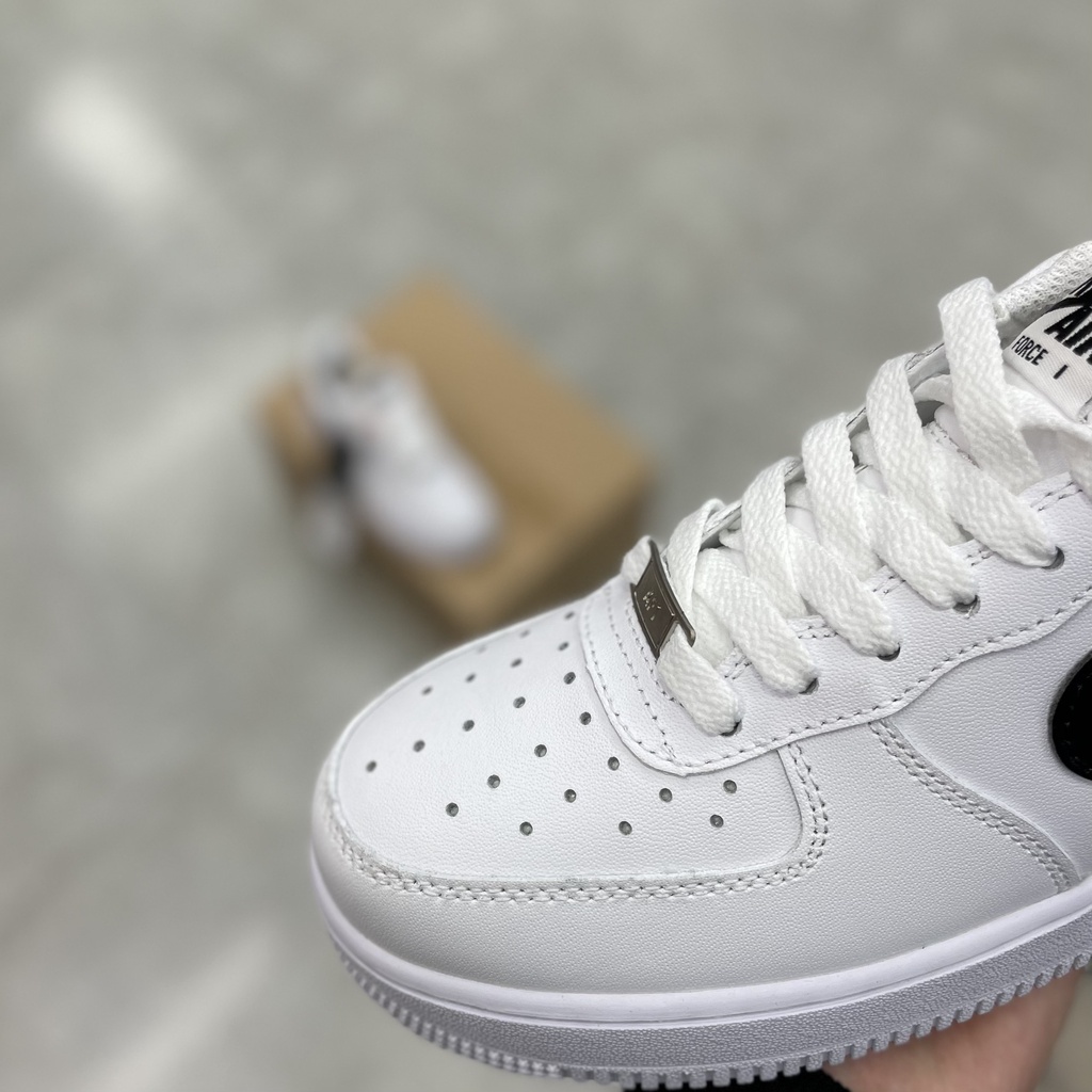 Giày thể thao sneaker Áo phông đẹp hình 4