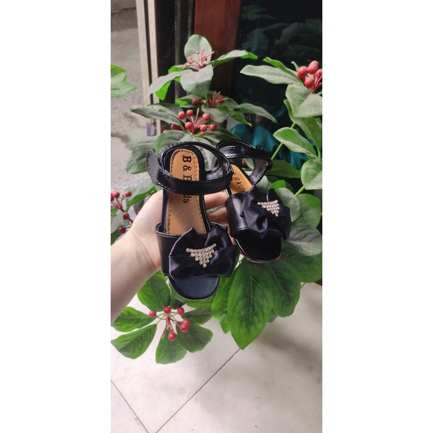 Sadan nơ khoá tam giác dành cho bé gái từ 1-8 tuổi