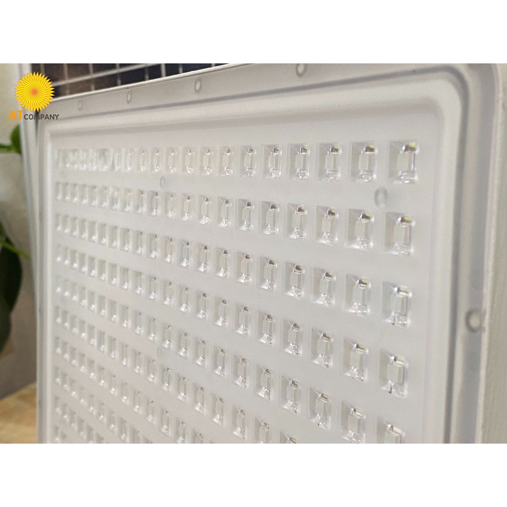 Đèn năng lượng mặt trời Rạng Đông 100W - Model: CP02.SL.RF 100W