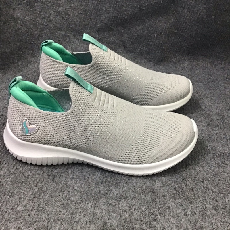 Giày theer thao skechers bé gái