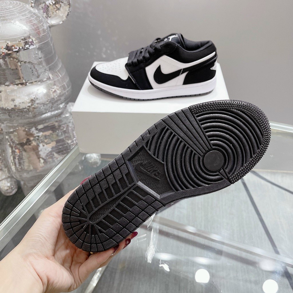 Giày jordan cổ thấp, jordan 1 low panda đen trắng nam nữ Full size 36-43.