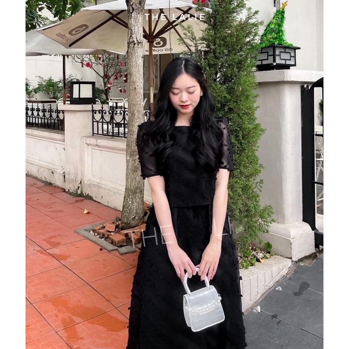 Set áo croptop ngắn tay kèm chân váy