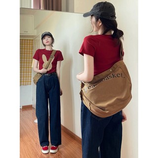 Áo Baby Tee Basic màu đỏ in hình thỏ