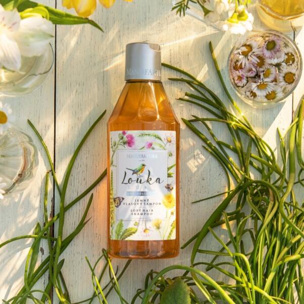 Dầu Gội Hoa Cỏ Detox Phục Hồi Tóc Khô Da Dầu Louka Manufaktura 255ml
