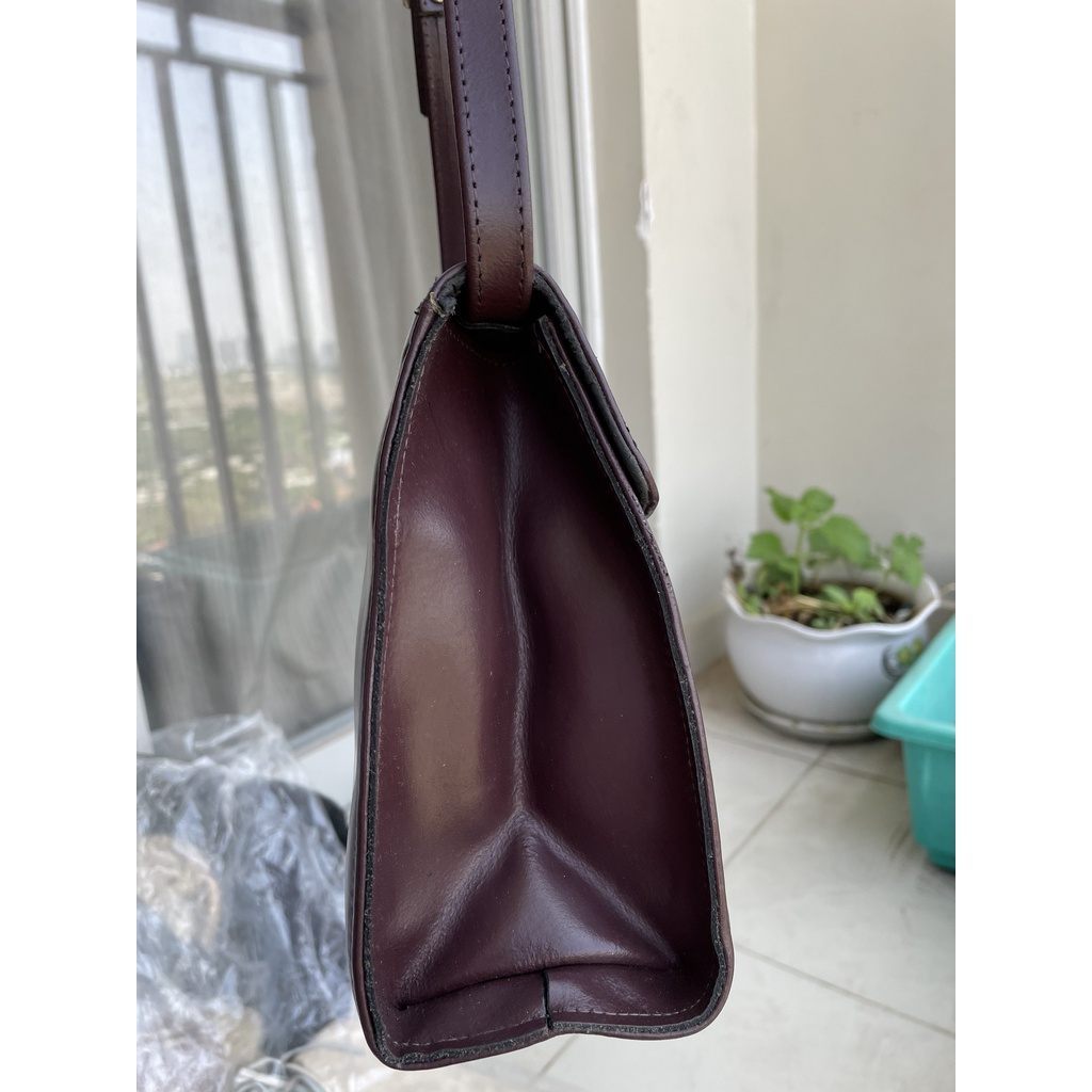 Túi si đeo vai kẹp nách da mộc thơm hiệu Noir của Ireland