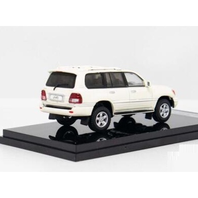 Mô hình ô tô Lexus LX470 1/64 GCD
