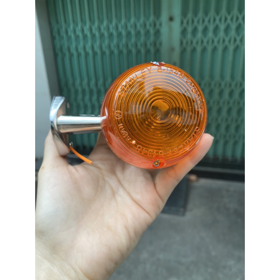 XI NHAN SAU XE CUB 78