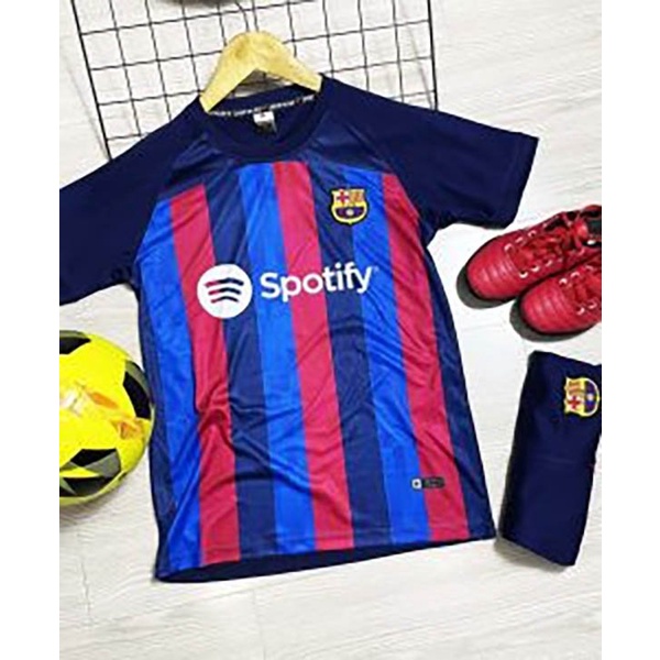 Đồ đá banh trẻ em Barcelona sọc xanh đỏ 2022-23 CÓ IN TÊN SỐ
