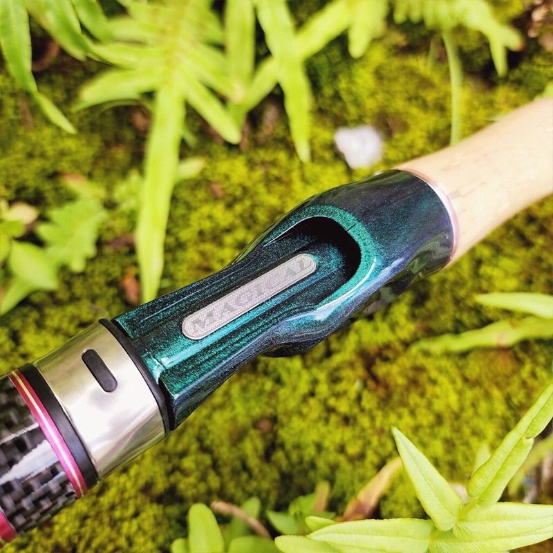 Cần lure Titan FHARD BAITS đầu chống xoắn CM25 cao cấp