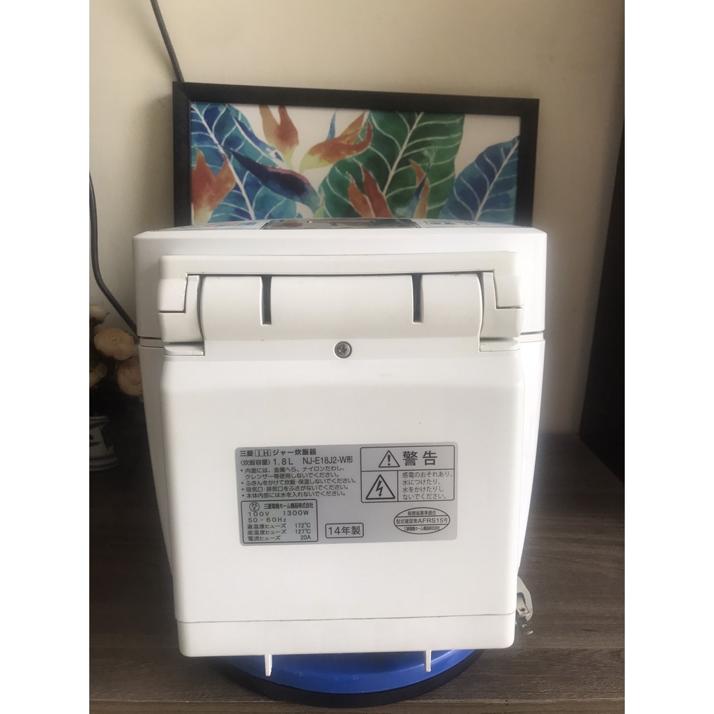 Nồi cơm điện cao tần Nhật bãi Mitsubishi 1.8l NJ-E18J2 dành cho 7-8 người ăn