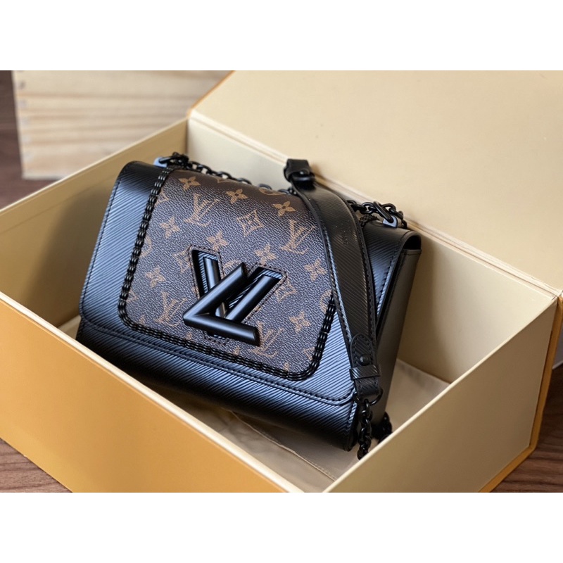 Túi đeo vai LV Twist 2 màu khoá size 23cm không box kèm túi giấy hãng