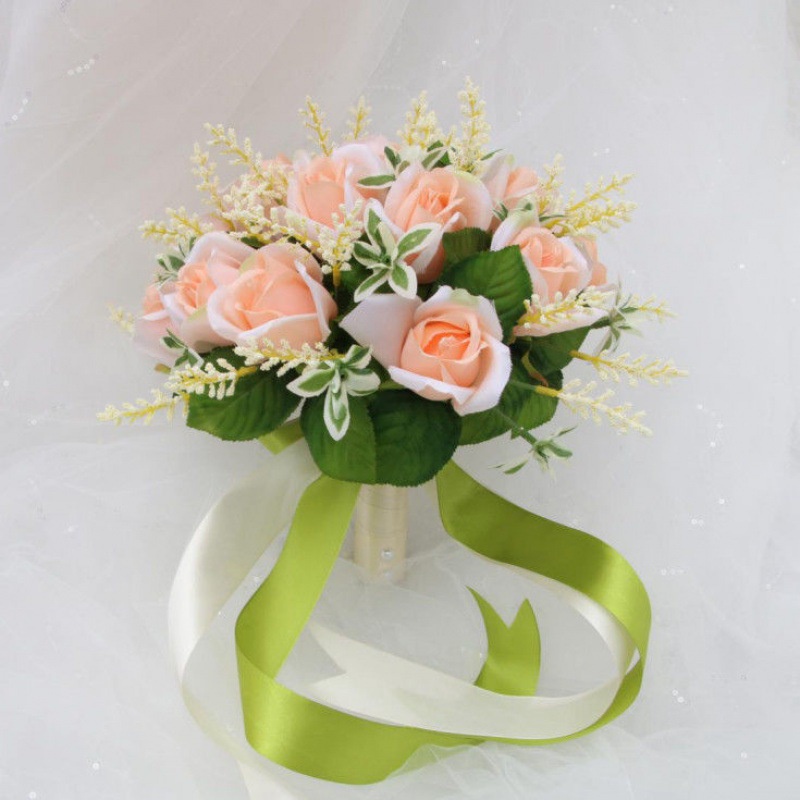 Bó hoa cưới cầm tay cho cô dâu từ hoa sáp thơm, lụa và hoa cắm điểm- Tặng hoa cài áo cho chú rể