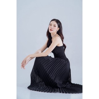 Đầm Đen 2 Dây Tùng Voan Dập Ly - Xipi