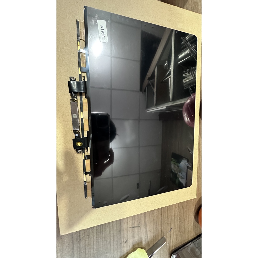 màn-hình-mac-air-2018-2019-a1932-hàng-zin