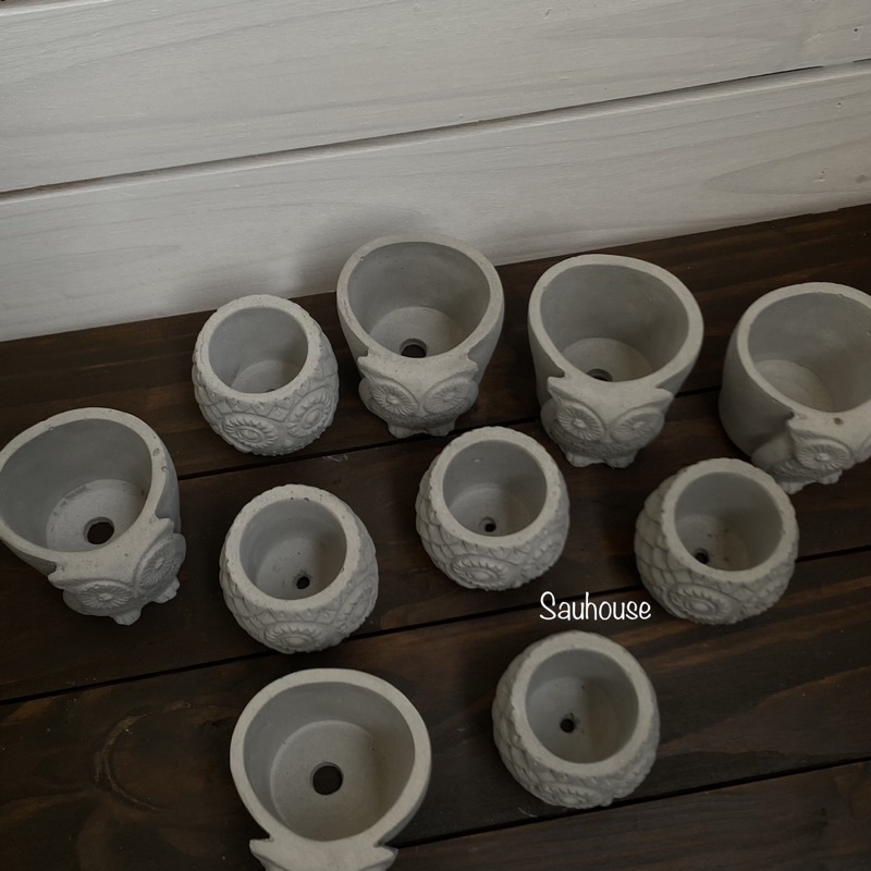 Chậu xi măng hình cú