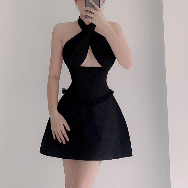 Đầm xòe nữ hở bụng cổ yếm màu đen dự tiệc chất tuyết mưa mát mẻ ( có mút ngực )