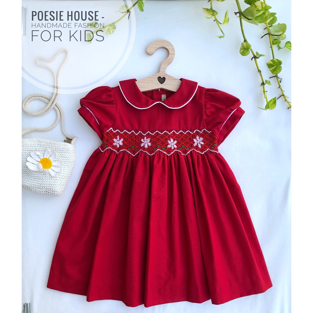 Đầm xích móc  đỏ thêu hoa tuyết