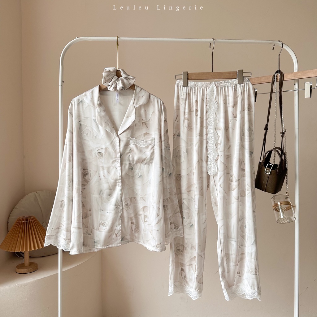 PYJAMAS LỤA CAO CẤP TAY DÀI QUẦN DÀI PHỐI REN ĐỌC ĐÁO KÈM SRUNCHIES LEULEU.LINGERIE
